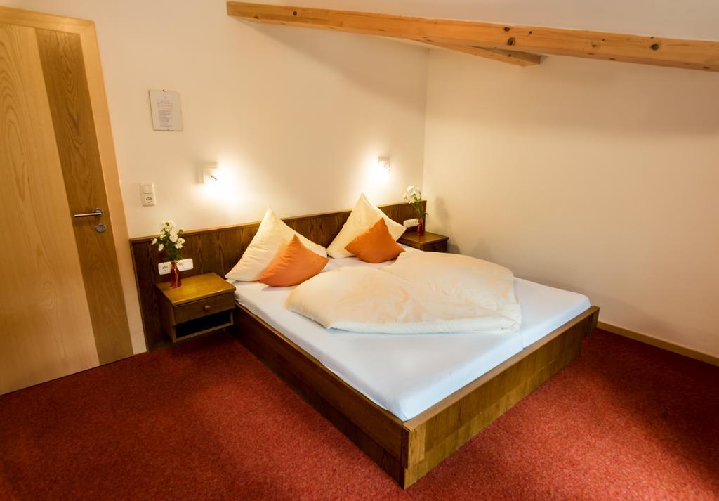 "Quality Hosts Arlberg" Hotel-Gasthof Freisleben سانكت أنتون ام ارلبرغ المظهر الخارجي الصورة
